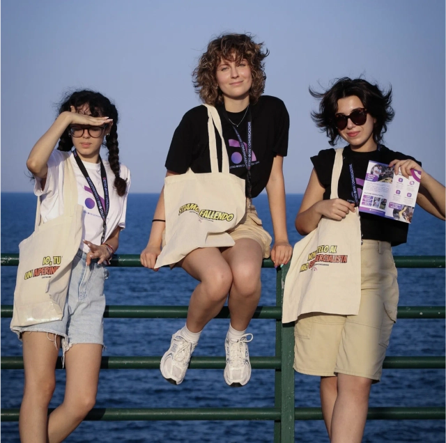 Agenzia comunicazione digitale e social media marketing in Sicilia team di giovani creatività intrattenimento storytelling